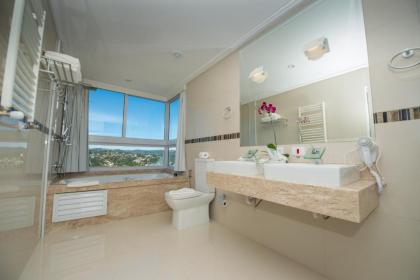 Chris Park Hotel - image 5