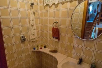 Casa com jardim e área gourmet em Campos do Jordão - image 21