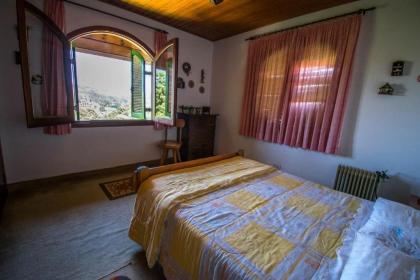 Casa com jardim e área gourmet em Campos do Jordão - image 24